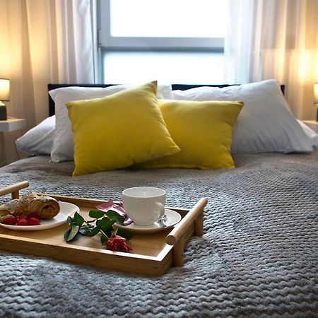 Komputerowa Serviced Apartments By P&O Varsó Kültér fotó