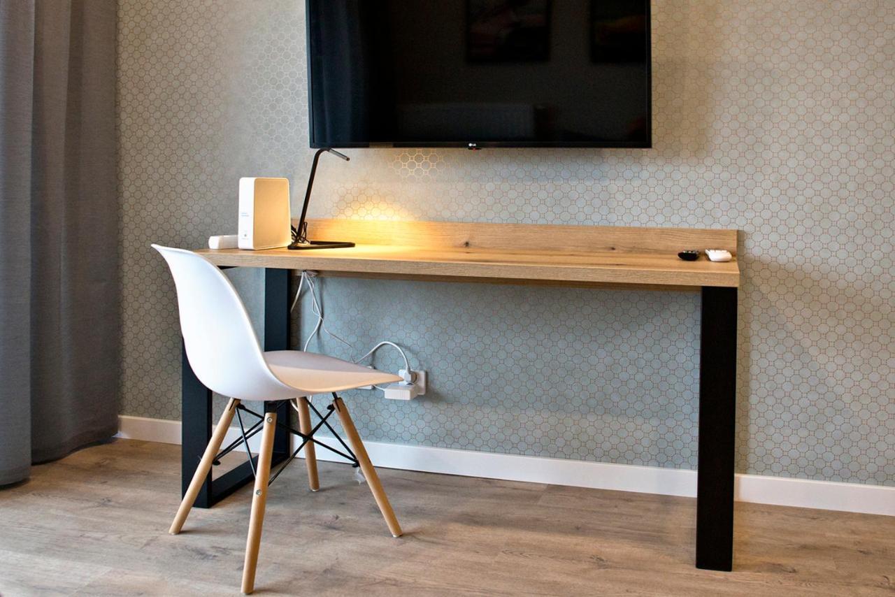 Komputerowa Serviced Apartments By P&O Varsó Kültér fotó