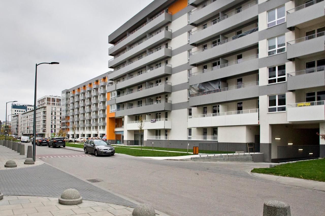 Komputerowa Serviced Apartments By P&O Varsó Kültér fotó