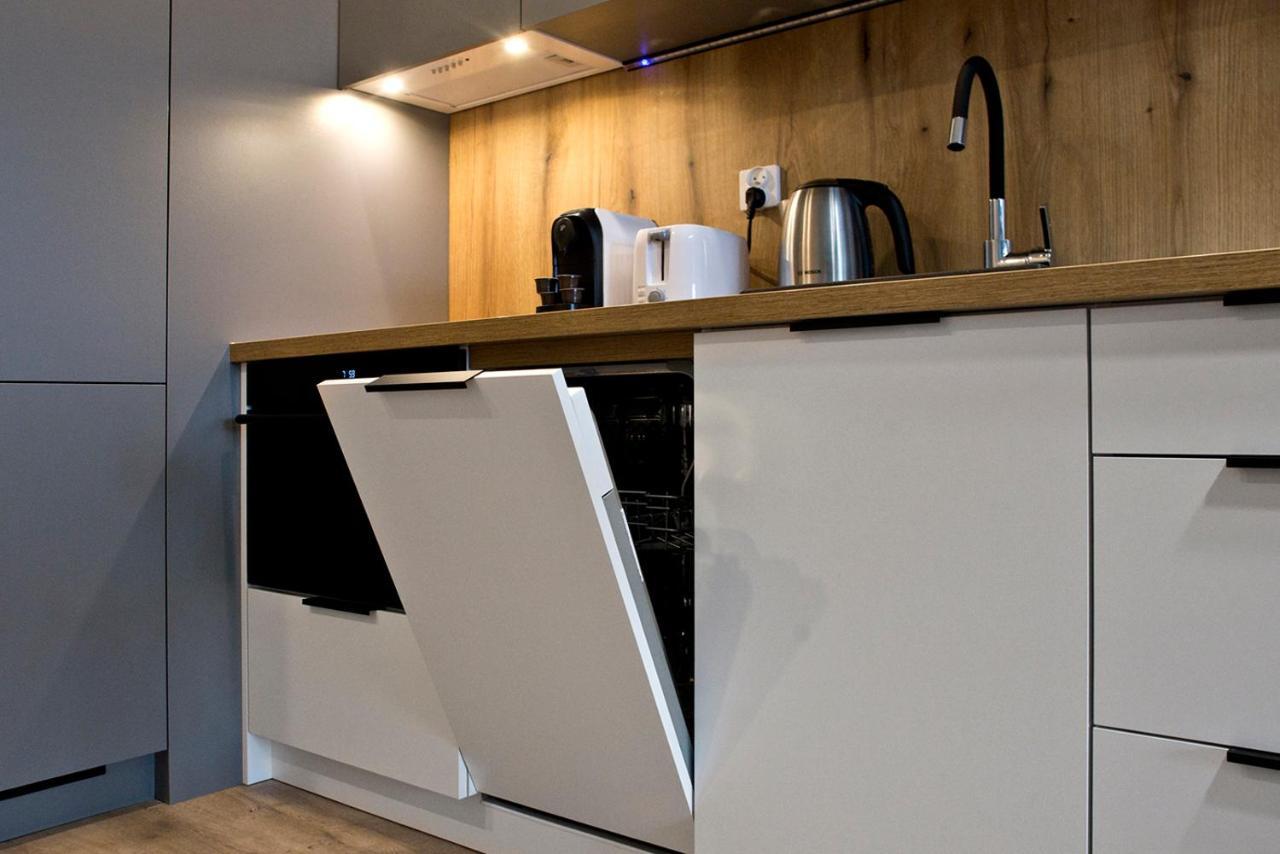 Komputerowa Serviced Apartments By P&O Varsó Kültér fotó