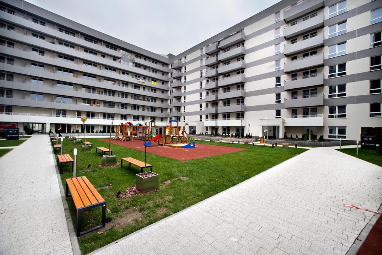 Komputerowa Serviced Apartments By P&O Varsó Kültér fotó