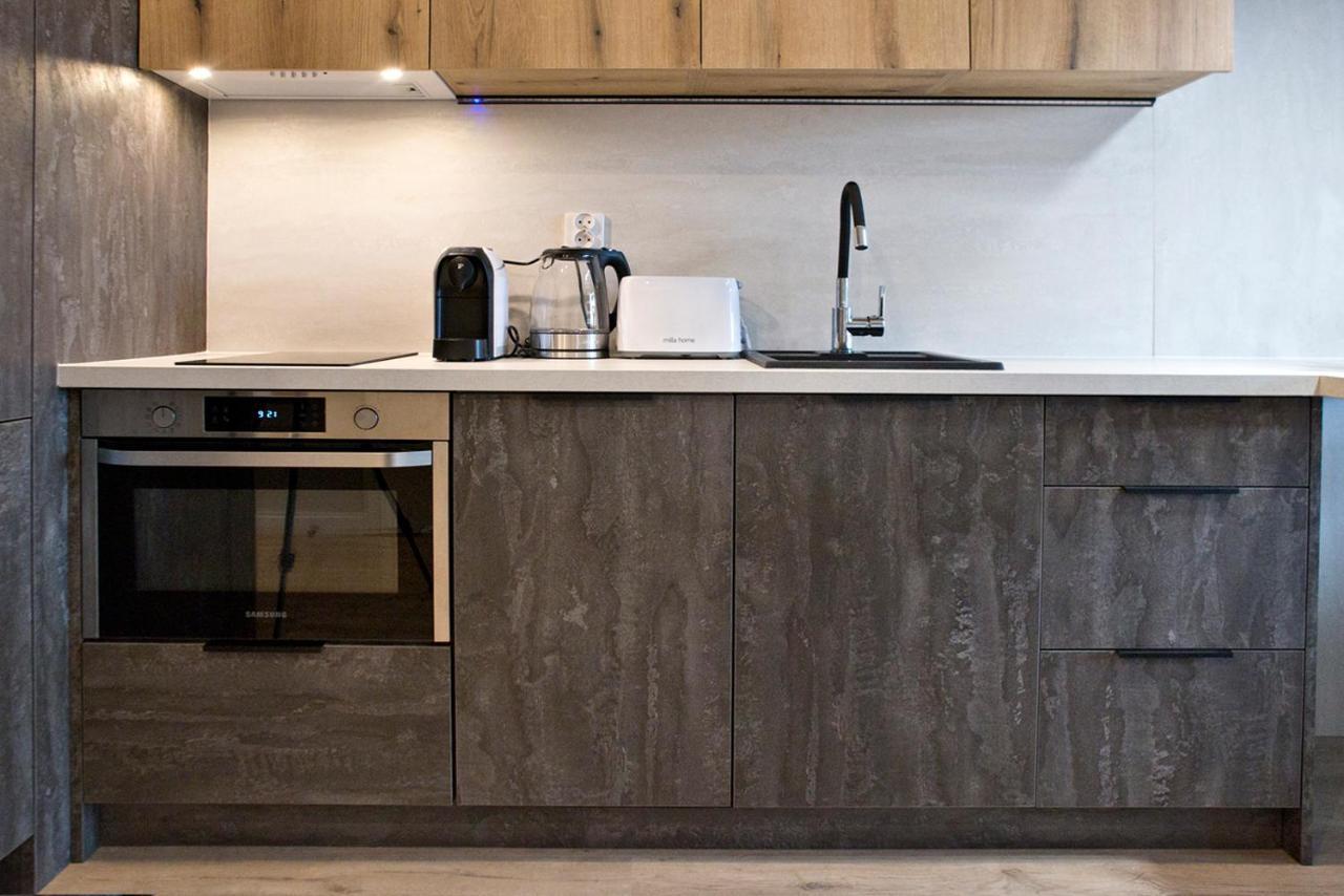 Komputerowa Serviced Apartments By P&O Varsó Kültér fotó